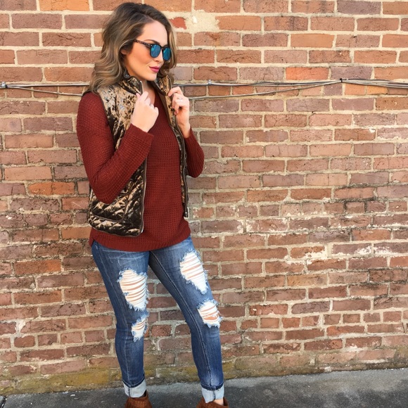 Meet your Posher, Mariah - Picture 4 of 6